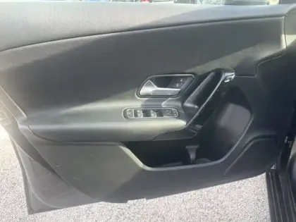 Photo 11 Mercedes Classe A 180 d Business Line