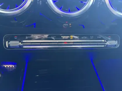 Photo 5 Mercedes GLA 200 d AMG Line