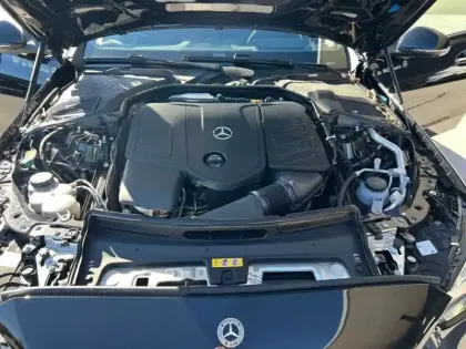 Photo 18 Mercedes Classe C  300 e Hybrid EQ Berli