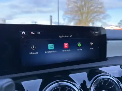 Photo 24 Mercedes Classe A 250 e Hybrid EQ AMG Line