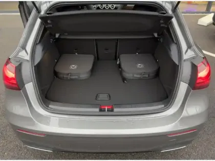 Photo 9 Mercedes Classe A 250 e Hybrid EQ AMG Line