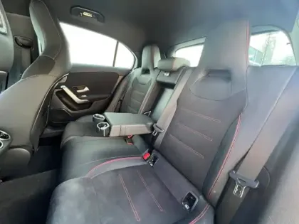 Photo 14 Mercedes Classe A 250 e Hybrid EQ AMG Line