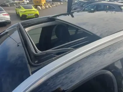 Photo 27 Mercedes Classe GLC GLC 300e 4MATIC SUV Business L