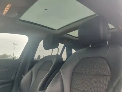 Photo 26 Mercedes Classe GLC GLC 300e 4MATIC SUV Business L