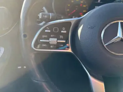 Photo 15 Mercedes Classe GLC GLC 300e 4MATIC SUV Business L