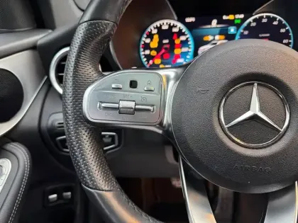 Photo 16 Mercedes Classe GLC GLC 300e 4MATIC SUV AMG Line