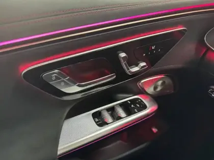 Photo 11 Mercedes Classe E EQE 350+ AMG Line