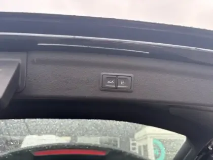 Photo 29 Audi Q3 45 TFSI e S line