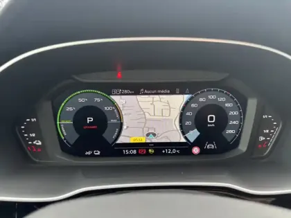 Photo 17 Audi Q3 45 TFSI e S line