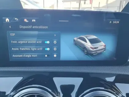 Photo 9 Mercedes CLA  250 e Coupé AMG Line