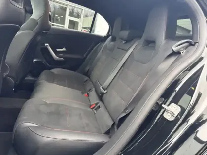 Photo 11 Mercedes Classe A 250 e Hybrid EQ AMG Line