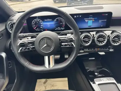 Photo 25 Mercedes Classe A Gén. IV (W177) Ph2 AMG Line 5