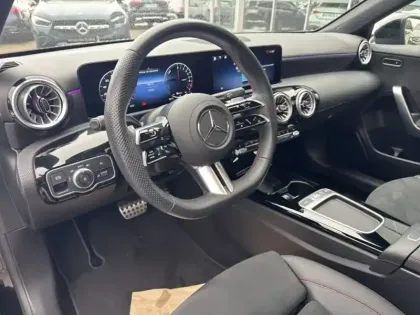 Photo 28 Mercedes Classe A Gén. IV (W177) Ph2 AMG Line 5