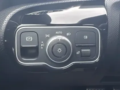 Photo 16 Mercedes Classe A 250 e Hybrid EQ AMG Line