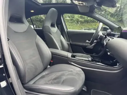 Photo 9 Mercedes Classe A 250 e Hybrid EQ AMG Line