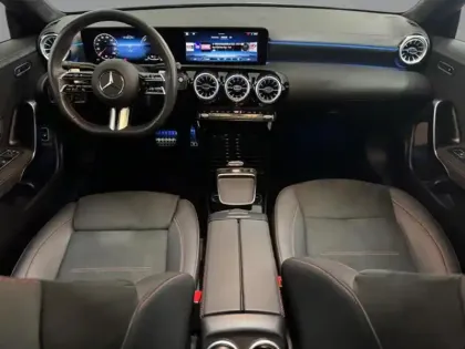 Photo 10 Mercedes CLA  250 e Hybrid EQ Coupé AMG 