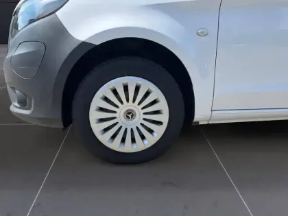 Photo 15 Mercedes Vito e 112 Fourgon Long