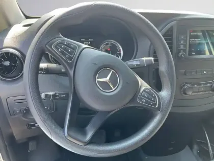 Photo 20 Mercedes Vito e 112 Fourgon Long