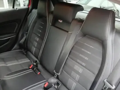 Photo 9 Mercedes GLA 180 Sensation