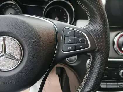 Photo 15 Mercedes GLA 180 Sensation