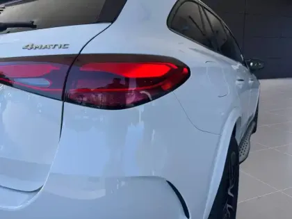 Photo 10 Mercedes Classe GLC GLC 400 e 4MATIC AMG Line