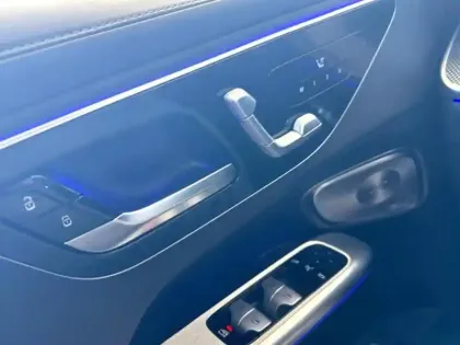 Photo 14 Mercedes Classe GLC GLC 400 e 4MATIC AMG Line