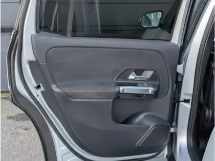 Photo 19 Mercedes GLB Gén. I (X247) Ph2 AMG Line 5