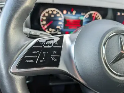 Photo 14 Mercedes GLA Gén. II (H247) Ph2 Progressive Line 5