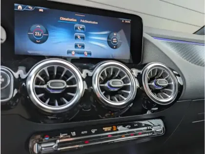 Photo 24 Mercedes GLA Gén. II (H247) Ph2 Progressive Line 5