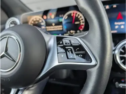 Photo 16 Mercedes GLA Gén. II (H247) Ph2 Progressive Line 5