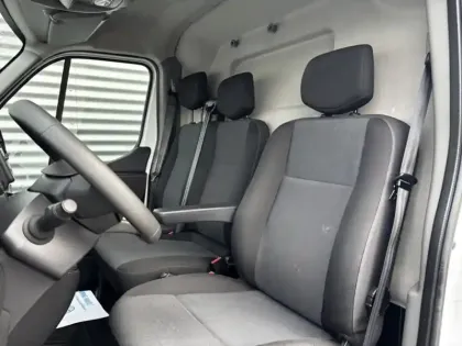 Photo 9 Renault Master 2.3L 135ch F3500 L1H2 Confort