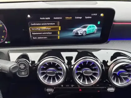 Photo 18 Mercedes Classe A 200 AMG Line