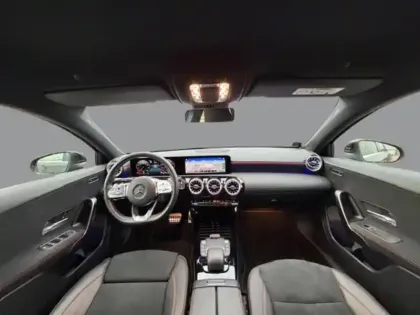 Photo 10 Mercedes Classe A 200 AMG Line