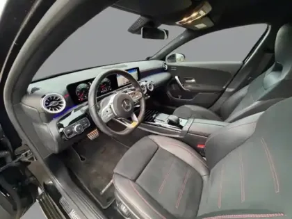 Photo 15 Mercedes Classe A 200 AMG Line