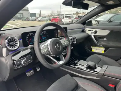 Photo 11 Mercedes CLA  250 e Shooting Brake AMG L