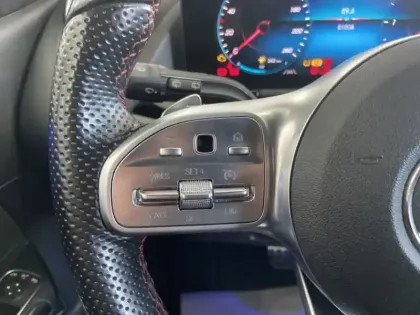 Photo 15 Mercedes Classe B 200 d AMG Line Edition