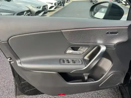 Photo 23 Mercedes Classe A Gén. IV (W177) Ph2 Progressive Line 5