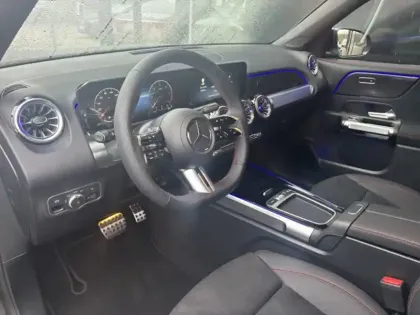 Photo 27 Mercedes GLB 200 d AMG Line