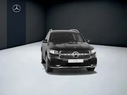 Photo 35 Mercedes GLB 200 d AMG Line