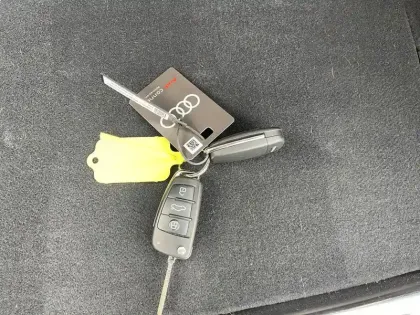 Photo 10 Audi Q3 35 TDI S line