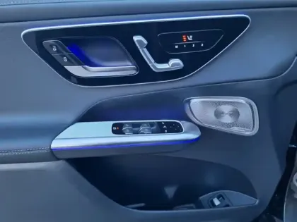 Photo 14 Mercedes Classe GLC GLC 300 e  Hybrid EQ 4MATIC AM