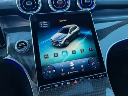 Photo 24 Mercedes Classe GLC GLC 300 e  Hybrid EQ 4MATIC AM