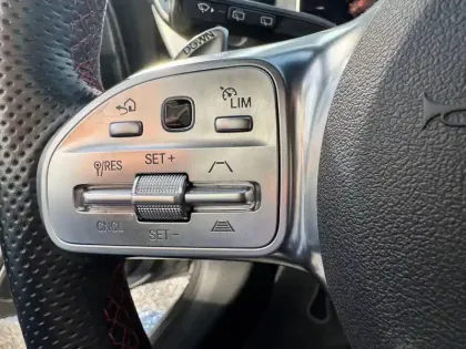 Photo 21 Mercedes Classe A AMG A 35 4MATIC Compacte