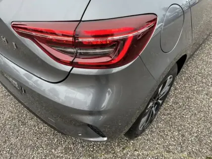 Photo 9 Mitsubishi Colt Gén. VIII Ph1 Business 5