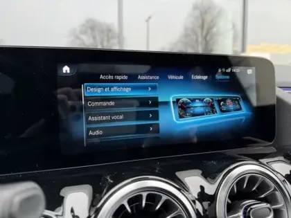 Photo 21 Mercedes GLA 200 AMG Line