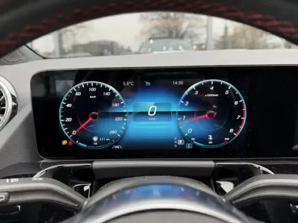 Photo 11 Mercedes GLA 200 AMG Line