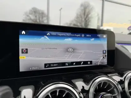 Photo 12 Mercedes GLA 200 AMG Line