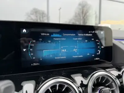 Photo 17 Mercedes GLA 200 AMG Line