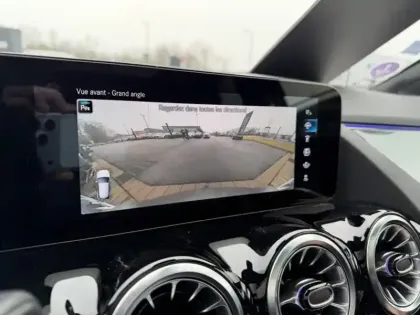 Photo 23 Mercedes GLA 200 AMG Line