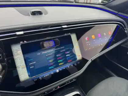 Photo 14 Mercedes Classe E E 220 d berline AMG Line